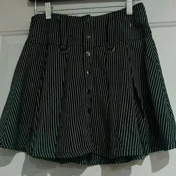 Hot topics SKIRT WOMENS SIZE MD WITH TAGS - Picture 4 of 10